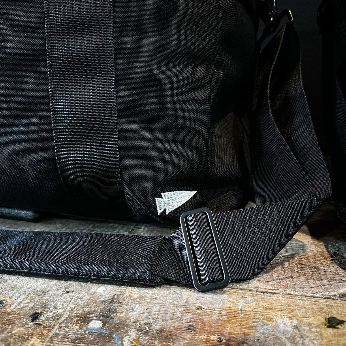 Aviator Kit Bag - Image 9