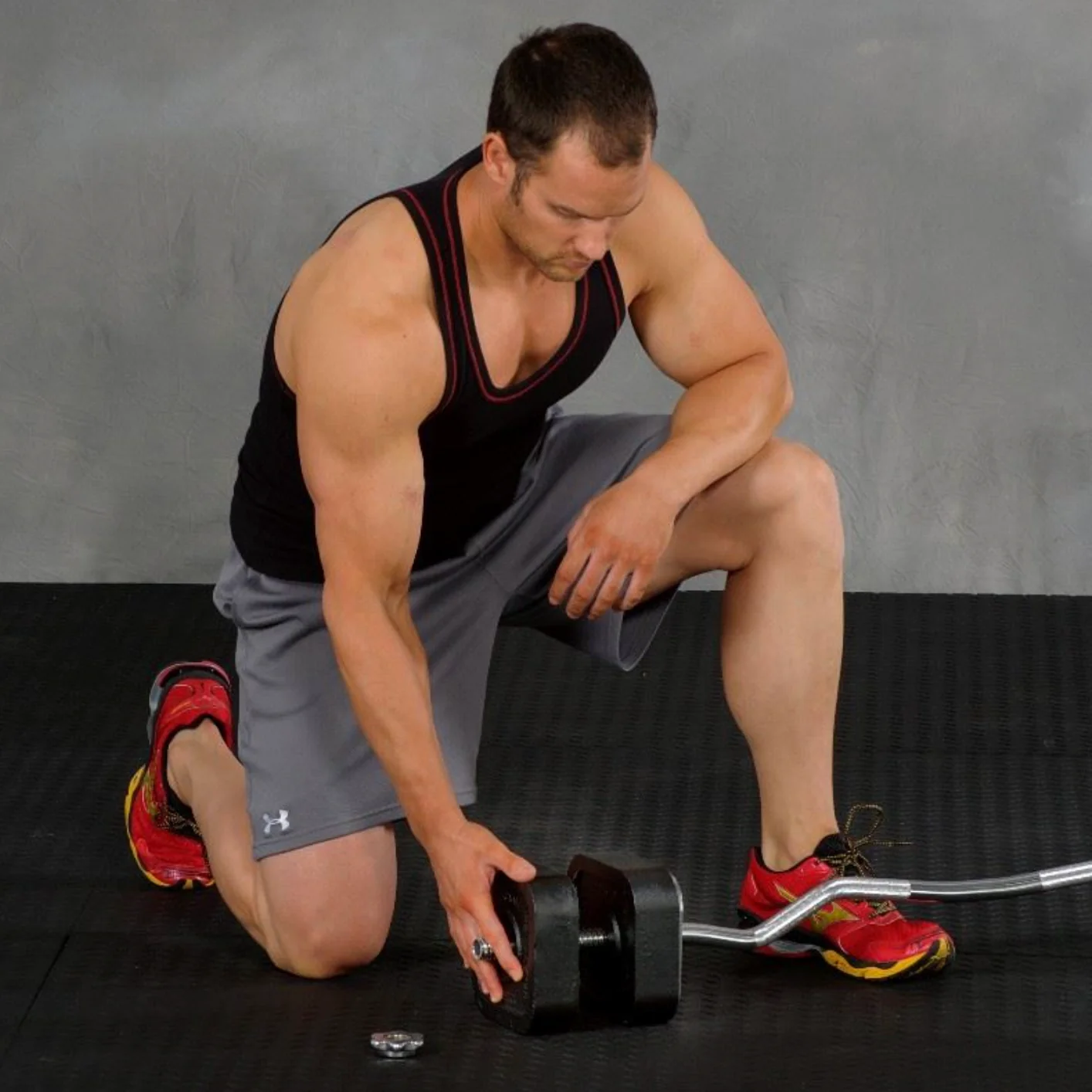 EZ Curl Bar for Quick-Lock Dumbbell Plates - Image 4