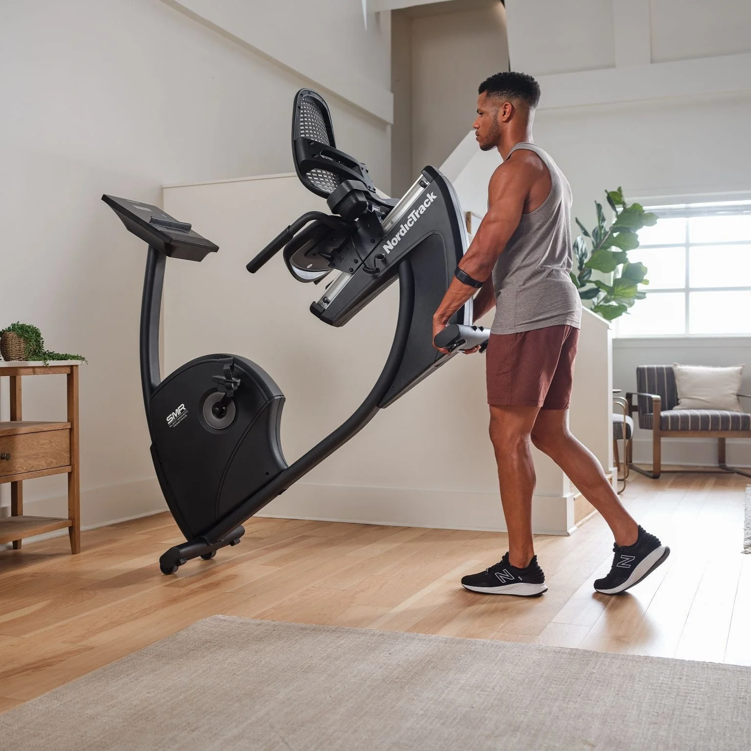 G LE Recumbent Bike - Image 3