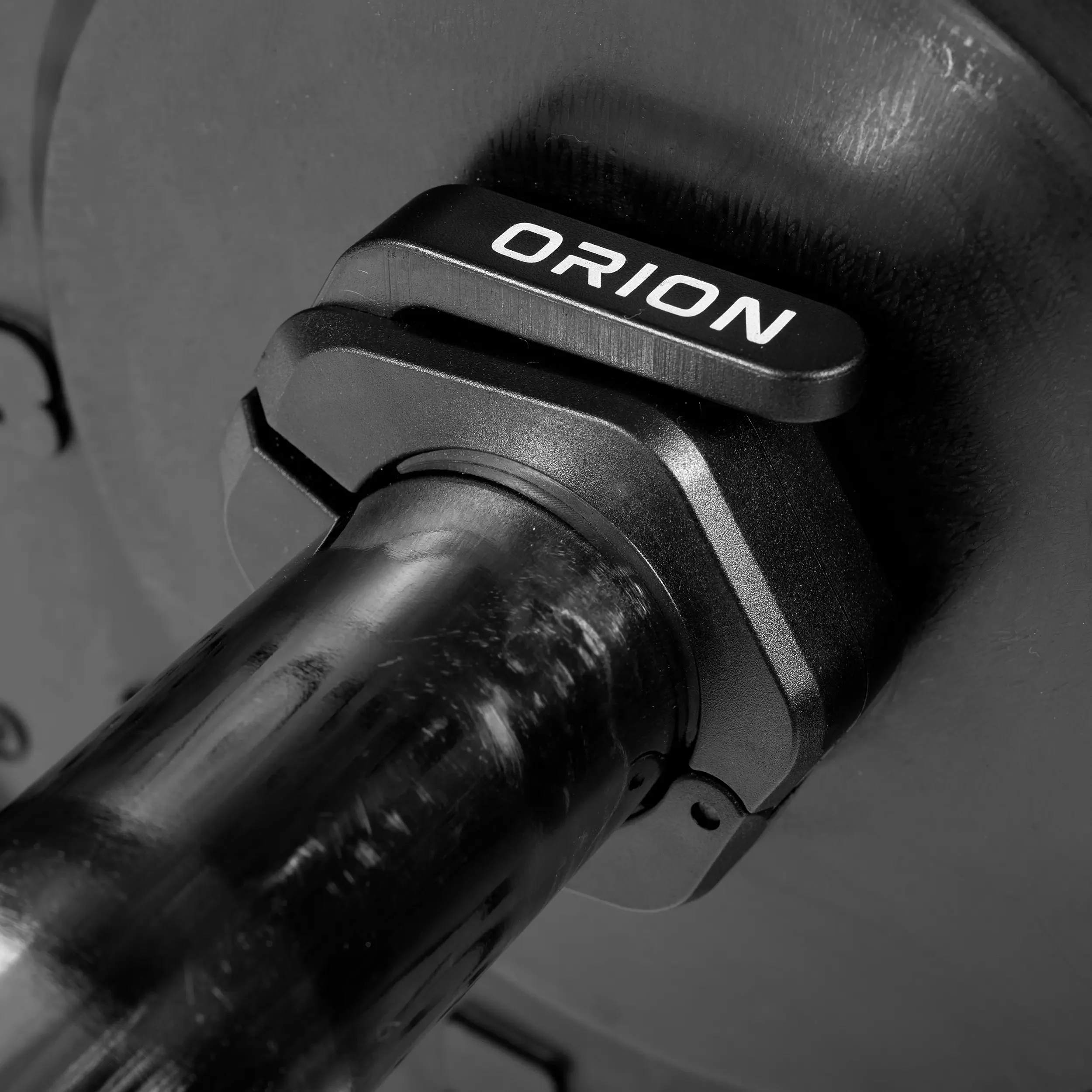 Magnetic Locking Barbell Collars - Image 3